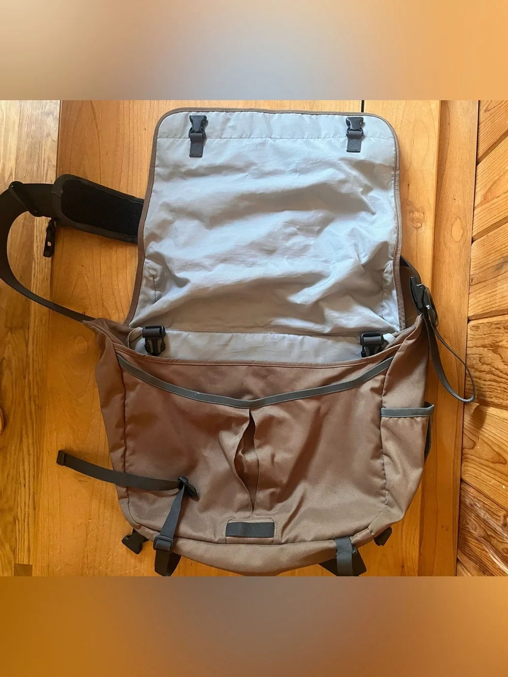 Patagonia Brown Messenger Bag with Tan Trim - Men's Shoulder Satchel